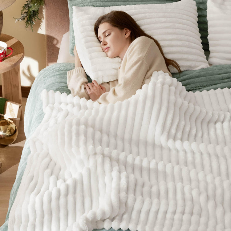Ultra-Soft Comfy Blankets