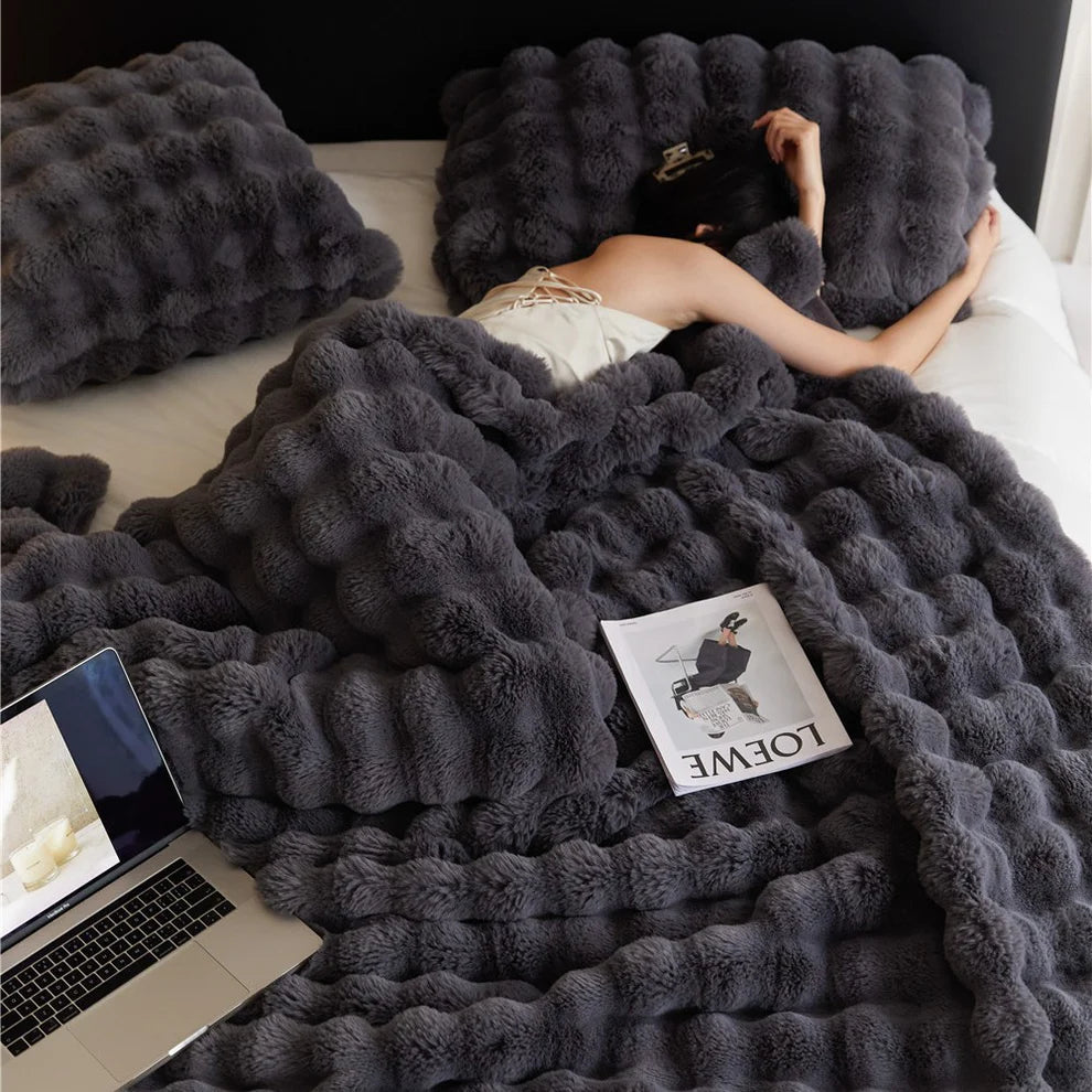 Tintedlooks™ Cozy Rabbit Fur Blanket